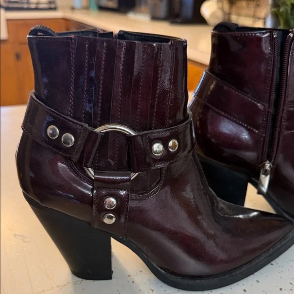 Women's Burgundy Ankle Boots - Picture 1 of 5